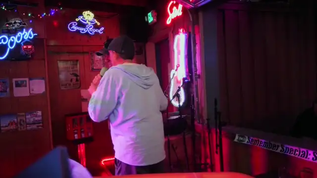 Live Sunday and Wednesday 8-12 Morrison Holiday Bar  on 21-Sep-25-20:30:03