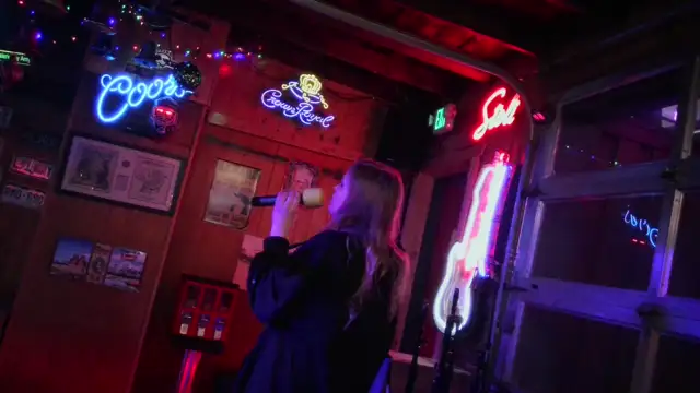 Live Sunday and Wednesday 8-12 Morrison Holiday Bar  on 14-Jan-26-20:02:21